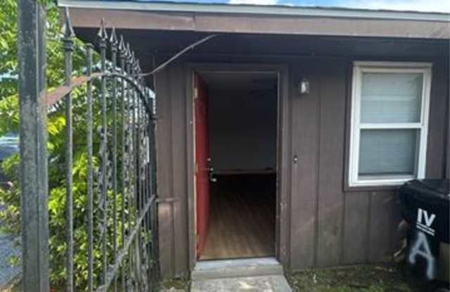 1904 HICKORY Avenue - D photos photos