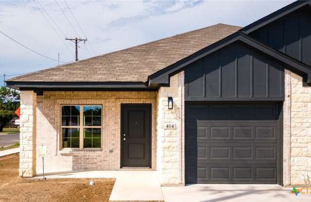 414 W Avenue C photos photos