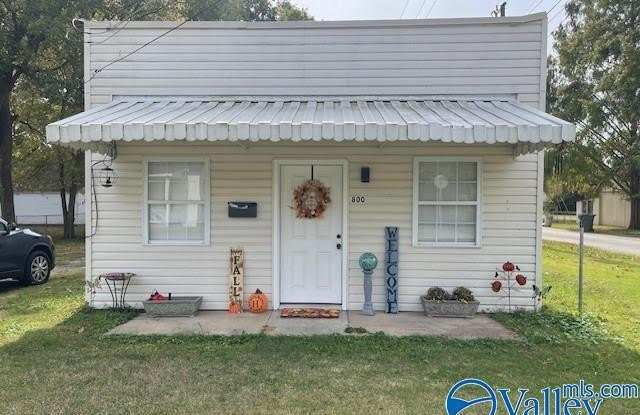 800 NE Halsey Avenue photos photos