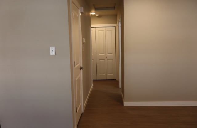 3502 Hollis Dr Gallery 2