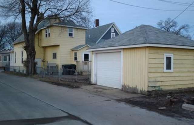 420 Jackson Street - 420 Jackson Street, La Crosse, WI 54601