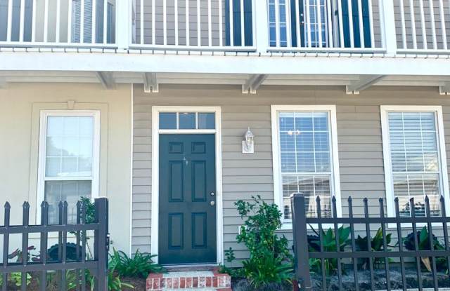 2BR 2 1/2BA Condominium Denham Springs - 151 Aspen Square, Denham Springs, LA 70726