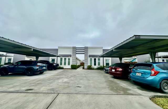 4904 N Crown Point photos photos