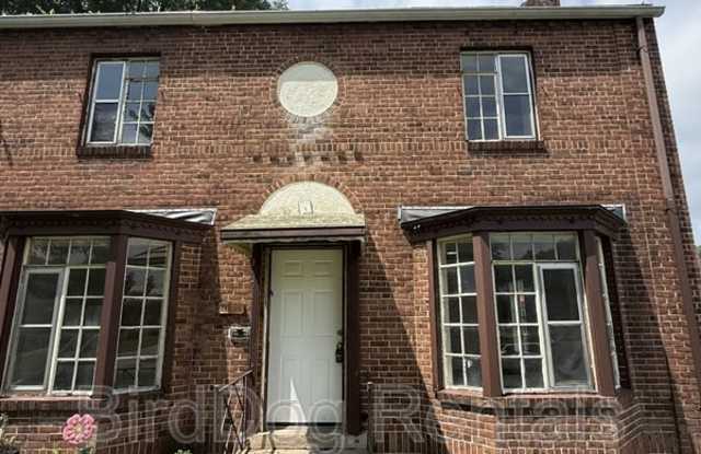 1025-1027 Lilley Avenue - 1 photos photos