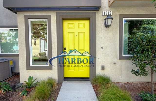 1215 Canoe Lane Gallery 3