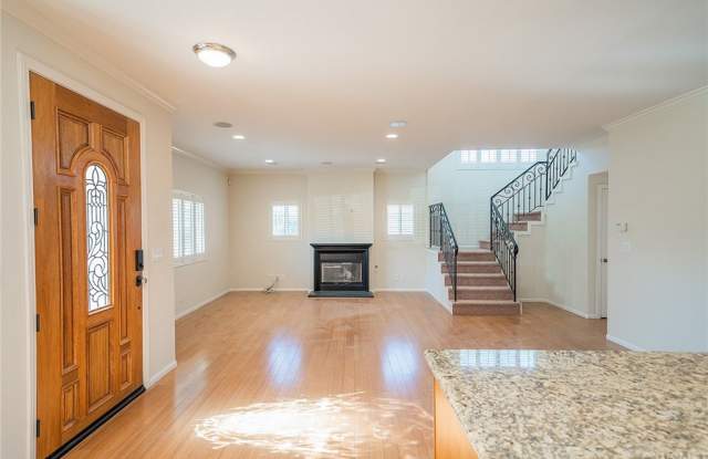 16714 Inglewood Avenue Gallery 3