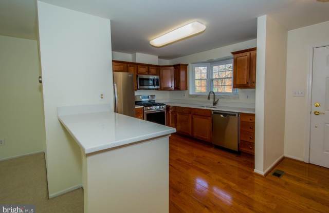 19 SPRING GLEN COURT Gallery 4