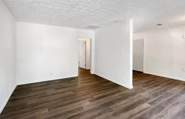 1121 East 53rd Street Gallery 4