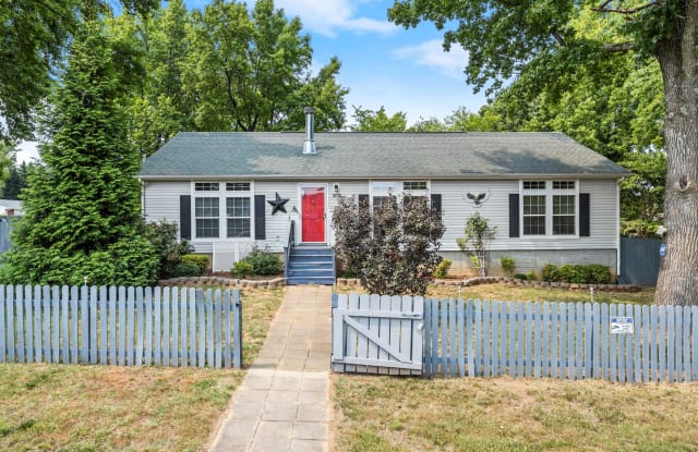 5010 Blake Dr photos photos