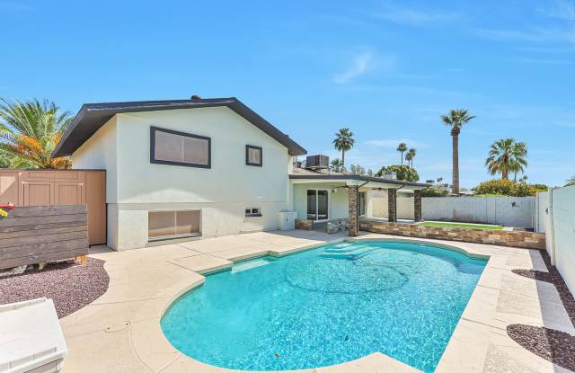 Massive Remodeled Tri-Level Near ASU with Diving Pool photos photos