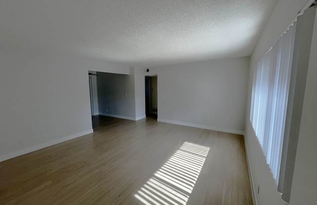 26001 Narbonne Avenue Gallery 4