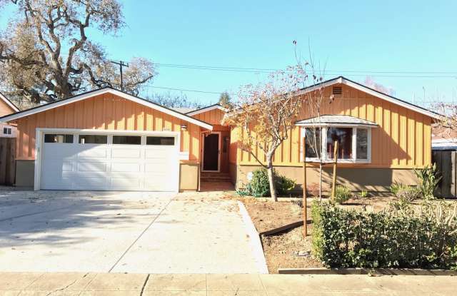 Desirable Mountain View 4 Bed 3 Bath Home on 6,323 sq. ft. lot. Close to Bubb Elementary photos photos