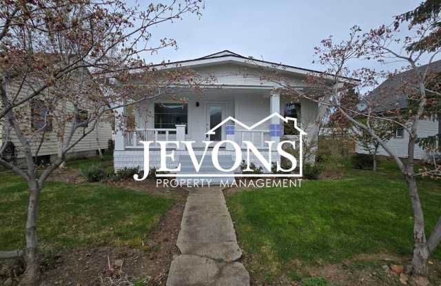 Coming soon! Charming White Bungalow with Modern Upgrades in the Heart of Yakima photos photos