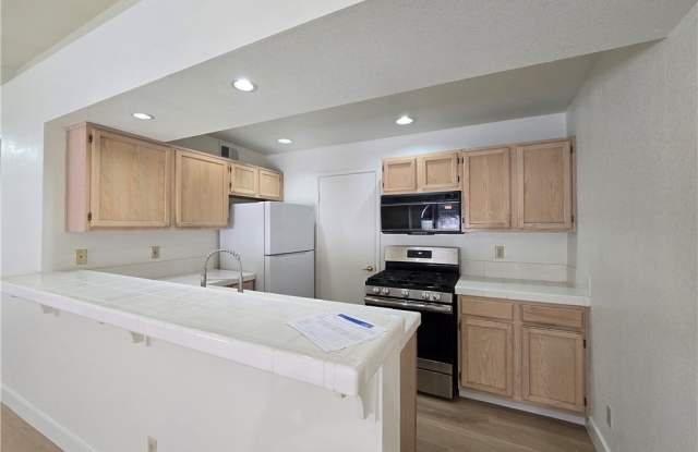 7570 W Flamingo Road Gallery 2