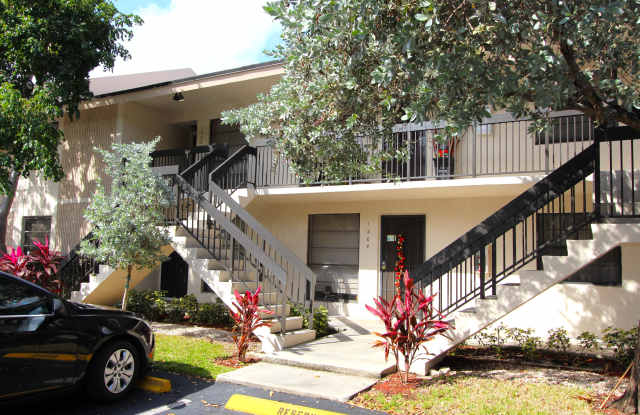 2720 S Oakland Forest Dr Apt 1208 Gallery 2