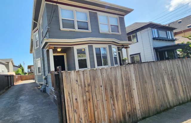 673 35th St photos photos