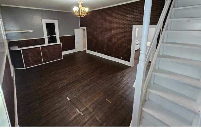 519 E Morton Gallery 2