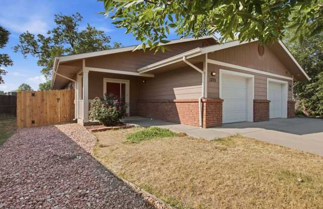 3 Bedroom 1 bath Duplex available in Loveland Gallery 2