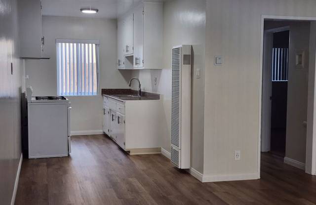 1535 East Hellman Street photos photos