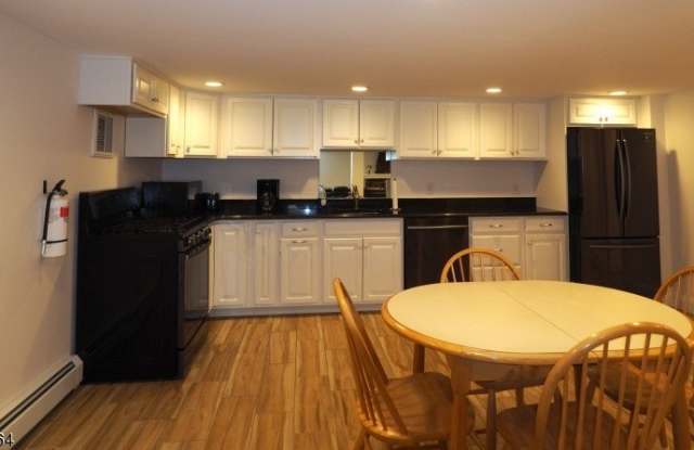 5 Alma Ave photos photos