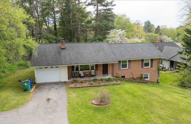 Spacious 4 BD | 3 BA Home Near Virginia Tech - 701 Elizabeth Drive, Blacksburg, VA 24060