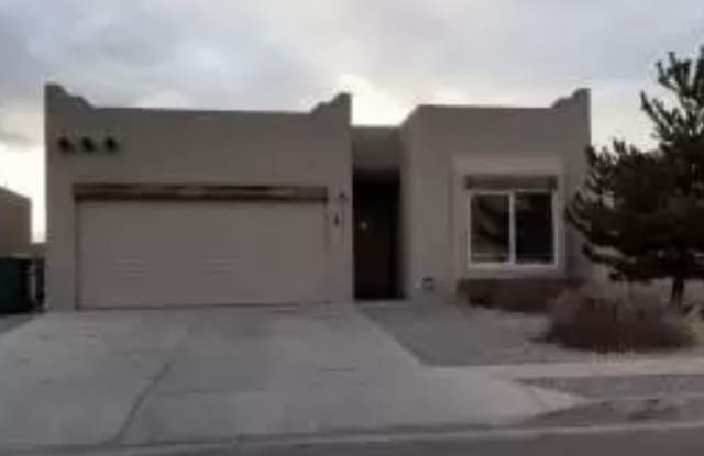 4 bedroom 2 bath home located in northern meadows photos photos