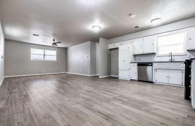 617 Queensboro Place Gallery 4