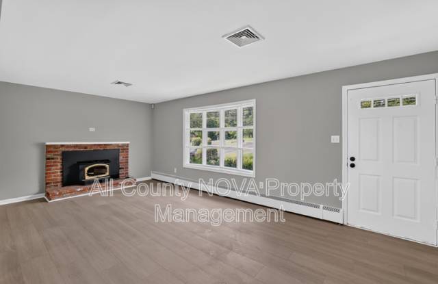 6104 Saint John Drive Gallery 4