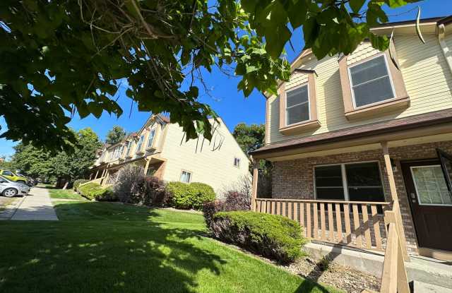 Charming 3b/3b Townhome In Downtown Louisville photos photos