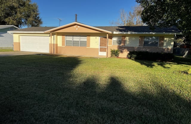 2411 Kenilworth Avenue - 2411 Kenilworth Avenue, South Daytona, FL 32119