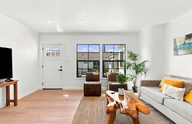 1987 North Lake Avenue - 1 Gallery 3