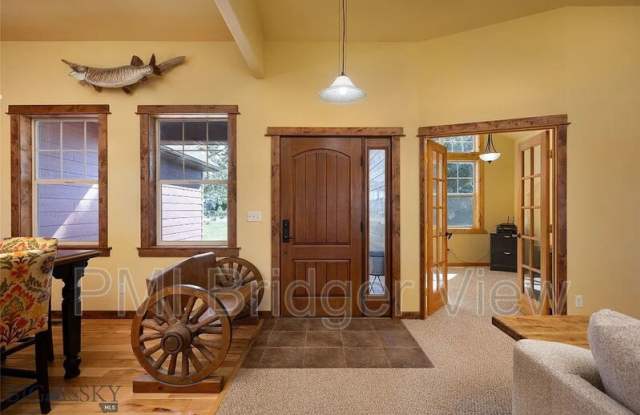 413 Garnet Mountain Way Gallery 4