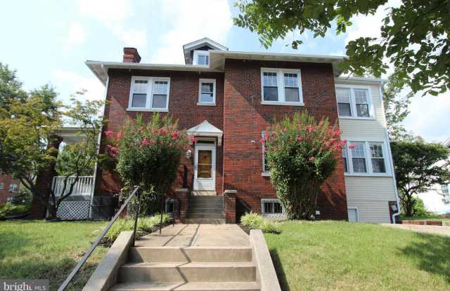 867 VAN BUREN ST NW - 867 Van Buren Street Northwest, Washington, DC 20012