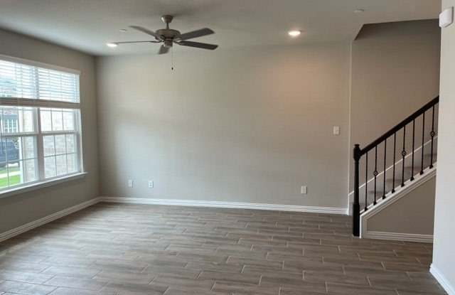 3714 Malibu Drive Gallery 2