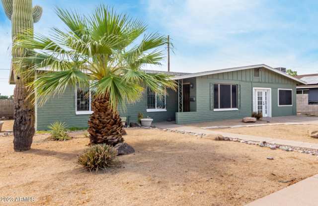 2634 S Elm Street - 2634 South Elm Street, Tempe, AZ 85282