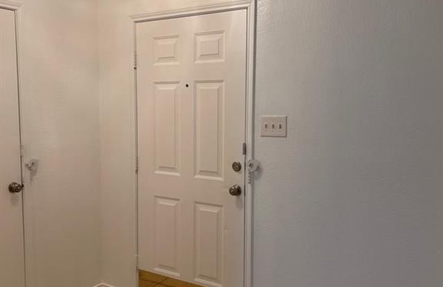 12813 Dove Field Lane Gallery 2