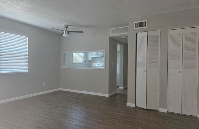 ** LIMITED TIME SPECIAL ** Spacious 1 Bd / 1 Ba Apartment Home ** UNDER NEW MANAGEMENT ** photos photos