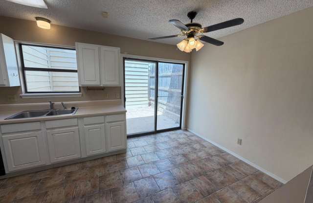 3730 86th Drive Gallery 4