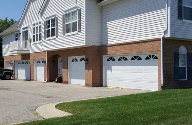 BEAUTIFUL 2 BEDROOM 2 BATH CONDO! photos photos