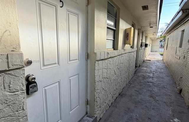 2645 NW 21st Ave photos photos