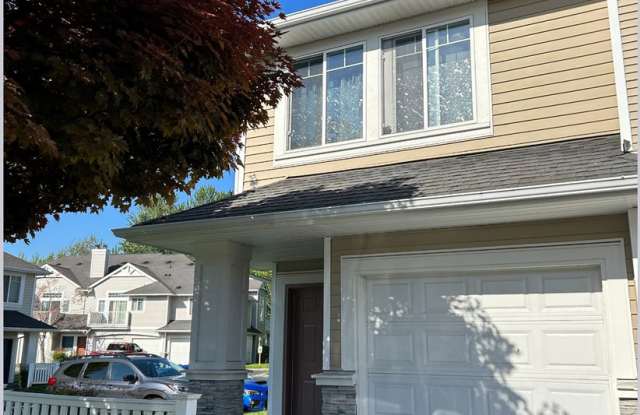 2 Bed, 2 bath Condo w/garage in West Bay at The Lakes in Kent, $2550/mo. photos photos