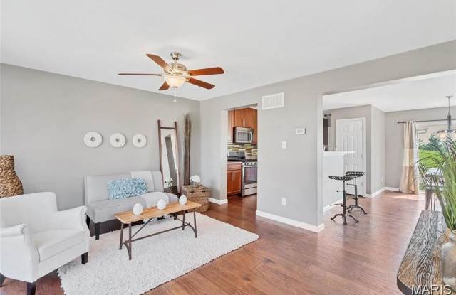 201 Countryshire Drive Gallery 4
