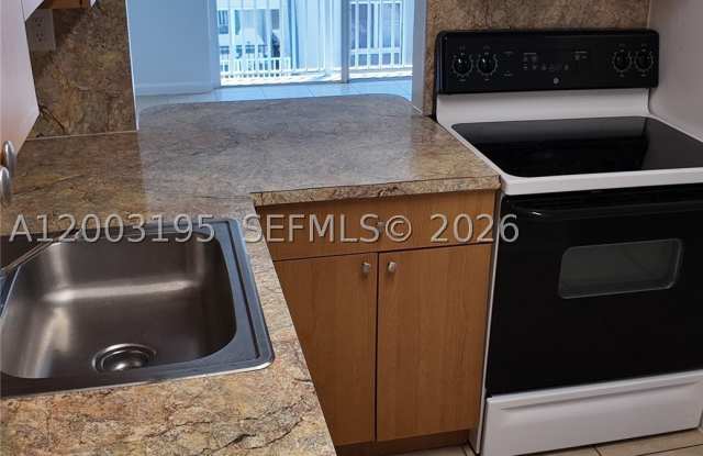 11120 SW 196th St photos photos