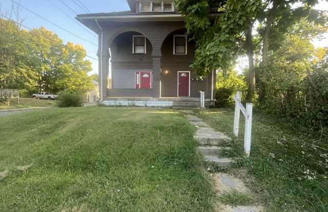 1101 W 33rd St, A photos photos