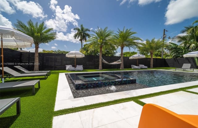 15510 NW 2nd Ct - 15510 Northwest 2nd Court, Golden Glades, FL 33169