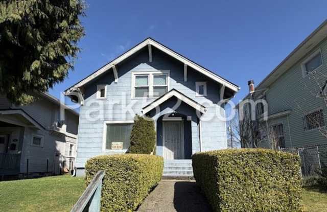 Tacoma Area 3 Bedroom 1 Bathroom Duplex photos photos