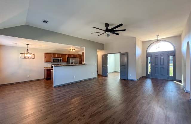 583 Sunset Drive Gallery 3