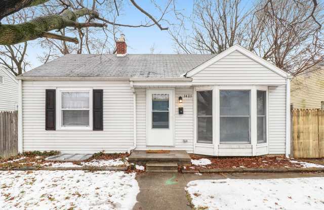 1425 Mishawaka Ave photos photos