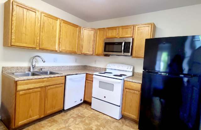 1240 Holden Dr Gallery 3