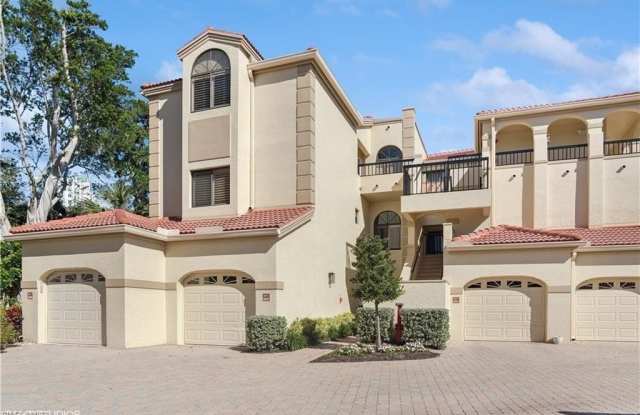 7048 Pelican Bay Blvd Gallery 1